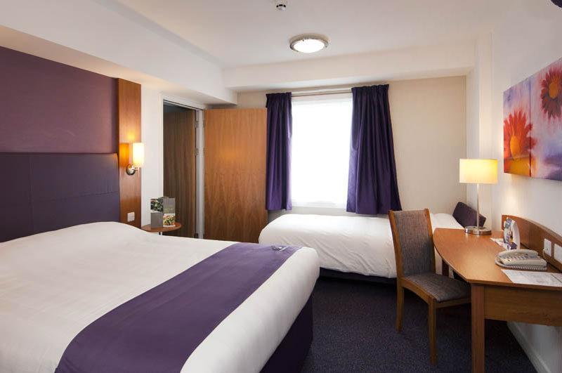 Premier Inn Bodmin Dış mekan fotoğraf